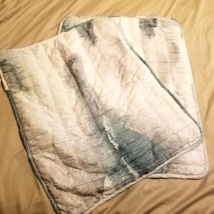 Koolaburra by Ugg Tanami "Sky Grey" Tie Dye Inspired Set of 2 Pillow Shams